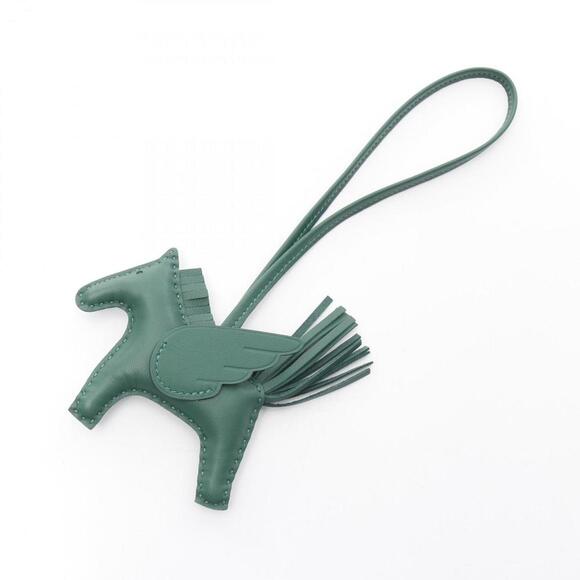 HERMES Green Leather Charm - Picture 2 of 7